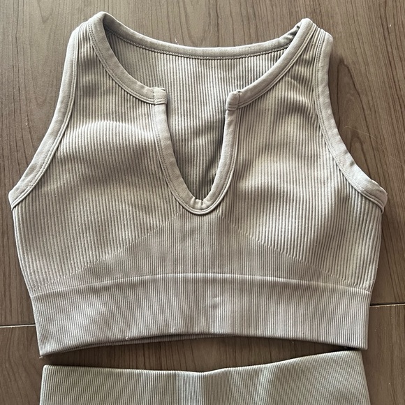 Pants - Matching grey athleisure set